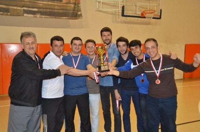 1. Futsal Personel Turnuvası Ödül Töreni