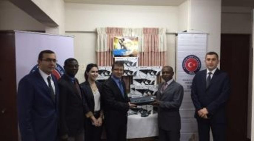 Tika&rsquo;dan Guyana Dışişlerı Bakanlığı&rsquo;na Donanım Desteği