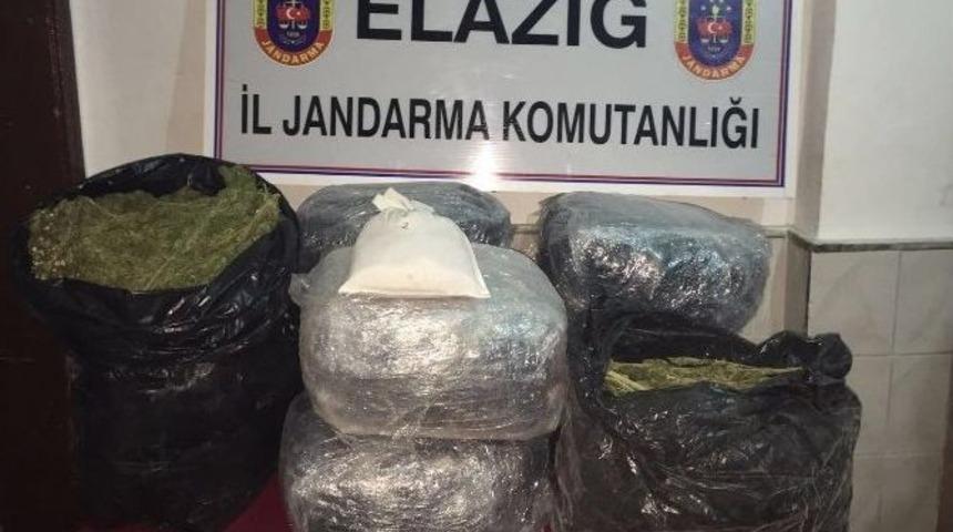 Ş&uuml;pheli Ara&ccedil;ta 60 Kilo Esrar Ele Ge&ccedil;irildi
