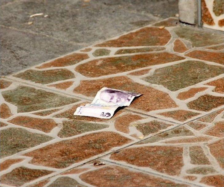 Ptt Şubesinde Pompalı Tüfekli Soygun G3