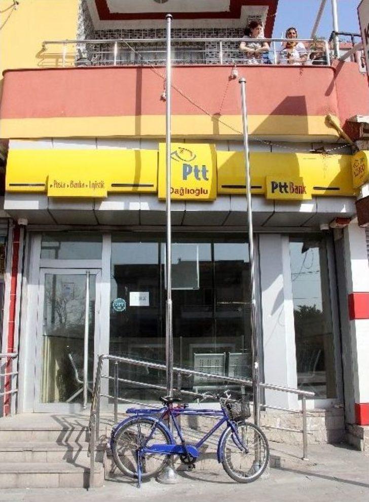 Ptt Şubesinde Pompalı Tüfekli Soygun G4