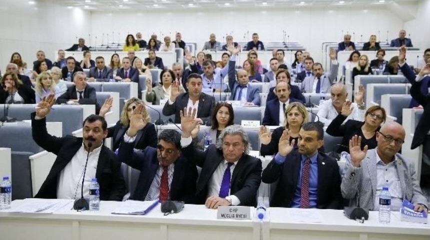 Pekdaş&rsquo;tan Ak Partili Meclis &Uuml;yelerine Tepki