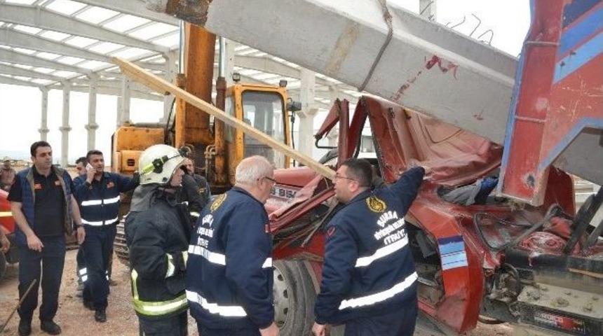 6 Tonluk Beton Blokun Altında Can Verdi