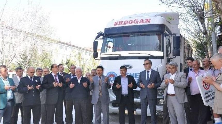 Emet’ten Türkmenler’e Yardım