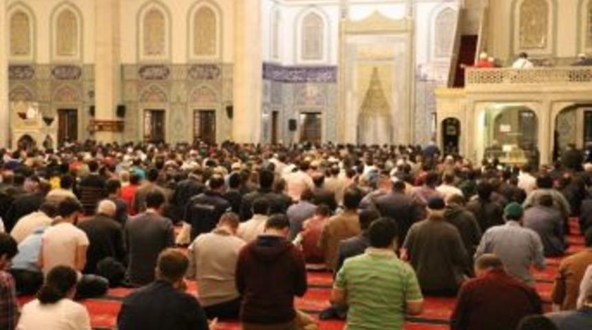 Ahmet Yesevi &Uuml;niversitesi&rsquo;nden Hoca Ahmed Yesevi İ&ccedil;in Mevlit