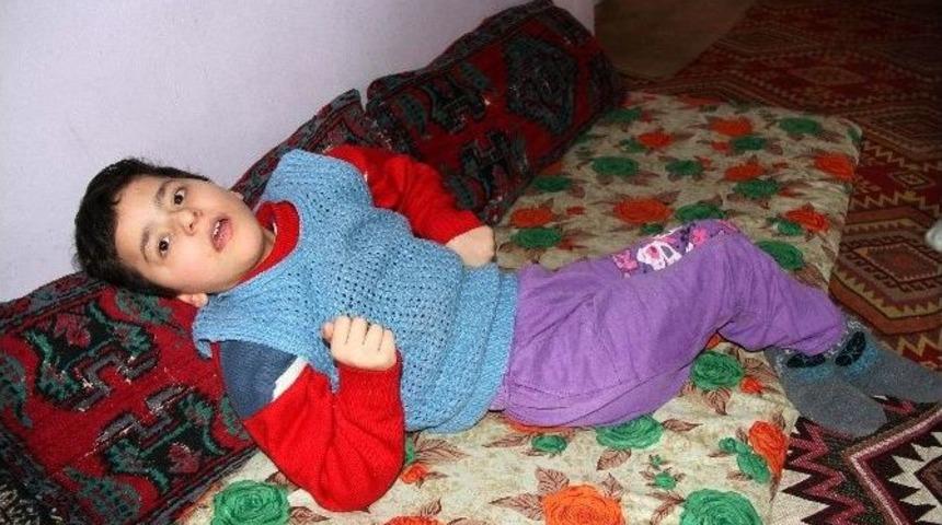 Muhtardan &Ouml;rnek Davranış