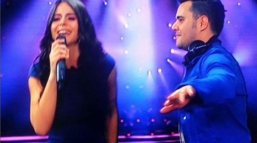 Son Zamanların Fenomenleşen Şarkılarına İmza Atan Simge: &ldquo;m&uuml;zik D&uuml;nyası K&ouml;t&uuml; İnsanlarla Dolu"