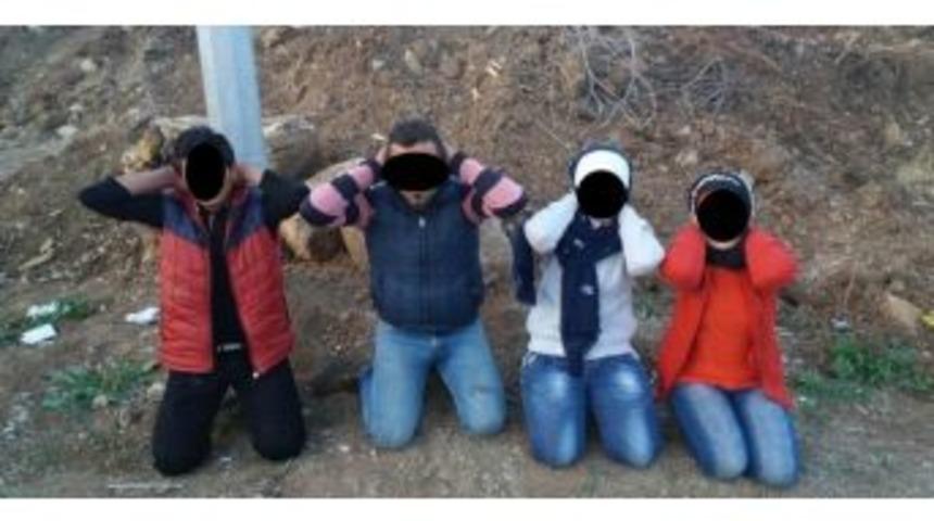 Suriye Sınırında 4 Pyd/ypg&rsquo;li Yakalandı