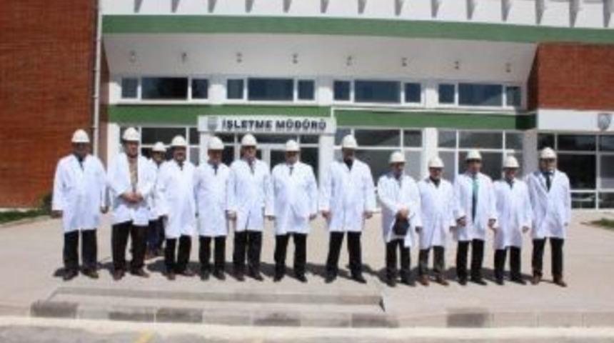 Bolvadin&rsquo;de G&ouml;rev Yapan Yargı Mensupları Alkolid Fabrikasını Gezdi