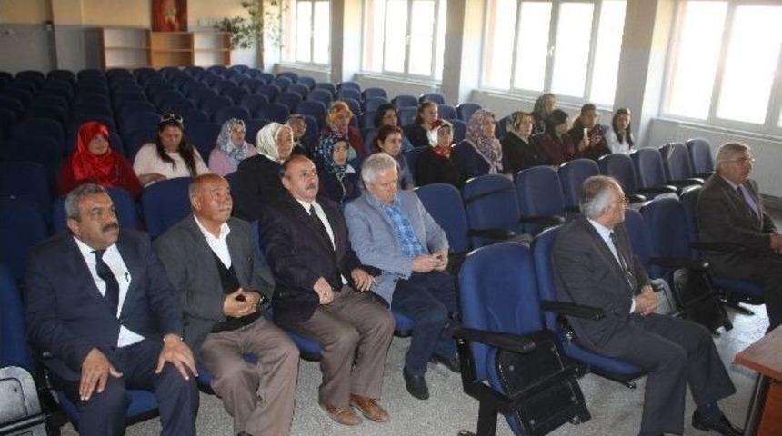 &rsquo;hasta Ve Yaşlı Refakat&ccedil;isi Bakım Kursu&rsquo;nu Bitiren 18 Kişiye Sertifikaları Verildi