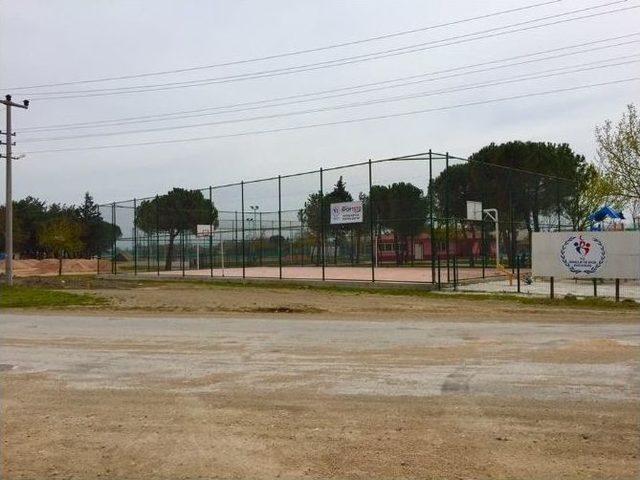 Şehidin İsmi Spor Kompleksine Verildi 1