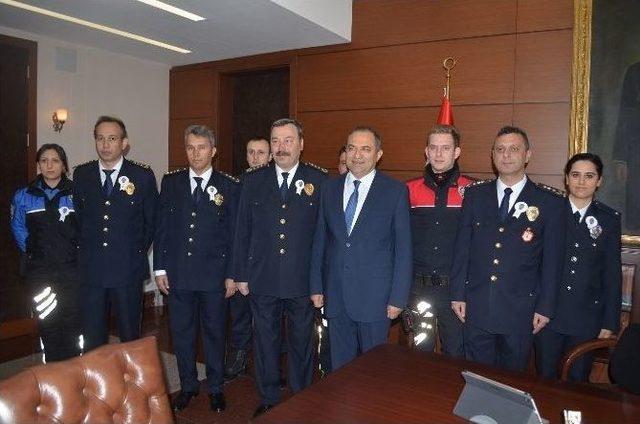 Türk Polis Teşkilatının 174. Yılı Törenlerle Kutlandı