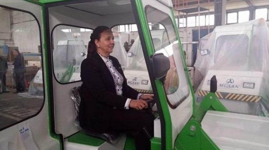 Saltukova Beldesine Yol S&uuml;p&uuml;rme Aracı