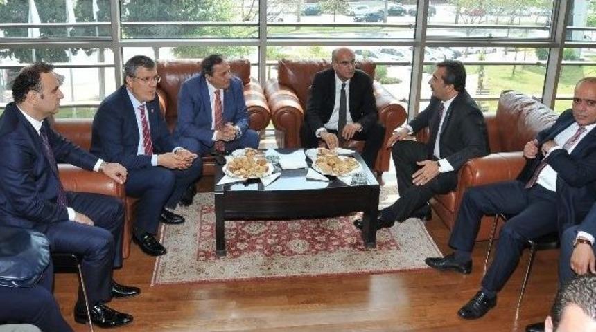 Chp&rsquo;li Bing&ouml;l Ve Torun Adana&rsquo;da