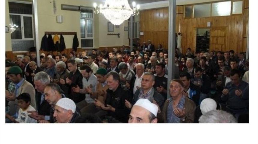 Bilecik&rsquo;te Regaip Kandili Coşkusu