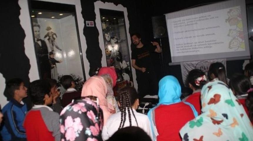 Oyun Ve Oyuncak M&uuml;zesi 3. Kuruluş Yıld&ouml;n&uuml;m&uuml;n&uuml; Kutladı