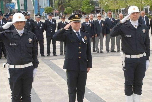 Fethiye’de Başarılı Polisler Ödüllendirildi