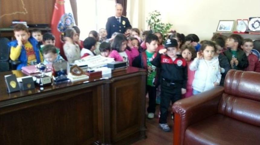 Yozgat &Ccedil;&ouml;z&uuml;m Koleji &Ouml;ğrencileri Emniyeti Ziyaret Etti