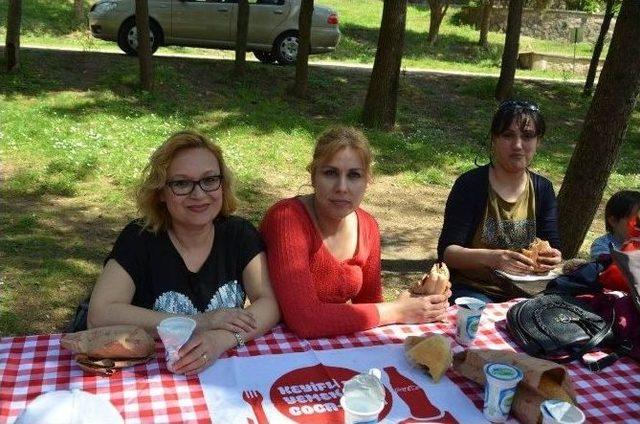 Balıkesir’de Fidan Dikim Şenliği