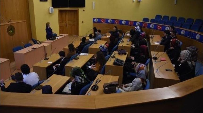 Stajyer &Ouml;ğretmenlerden Belediyeye Ziyaret