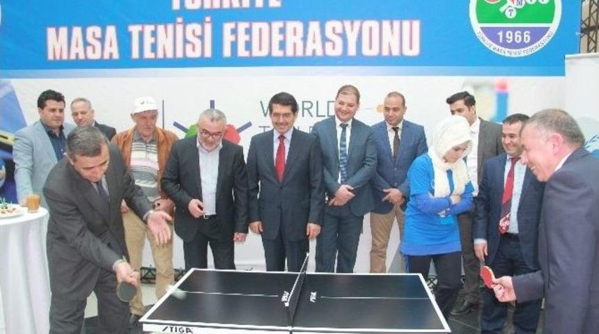 14 Burda Avm&rsquo;de Masa Tenisi Coşkusu