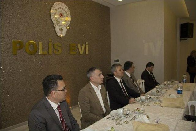 Polis, Şehit Aileleri Ve Gazileri Unutmadı