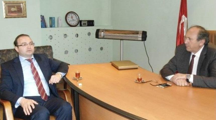 Rekt&ouml;r Adayı Hacım&uuml;ft&uuml;oğlu&rsquo;ndan Dagc&rsquo;ye Ziyaret