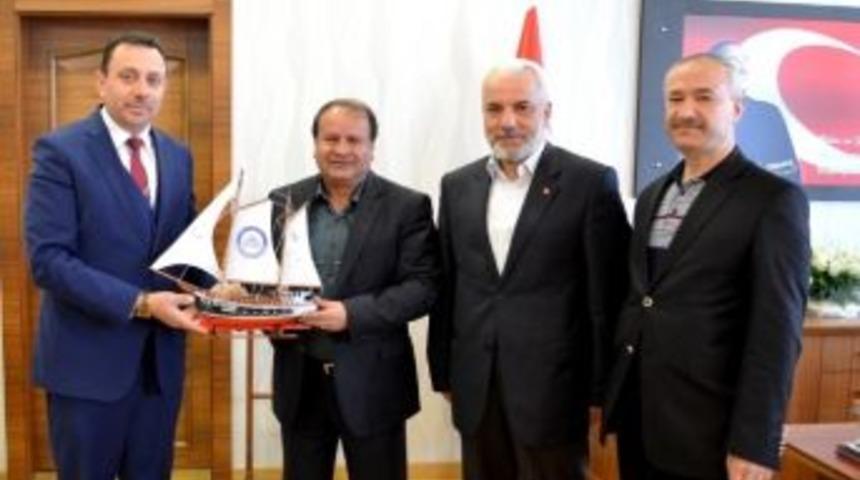 Emir Karatekin Derneği Rekt&ouml;r Savaş&rsquo;ı Ziyaret Etti.