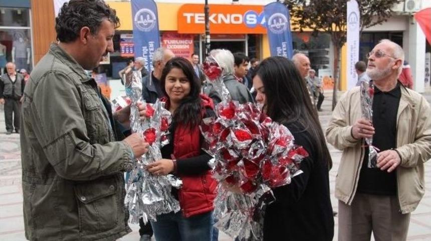 Belediyeden, Kutlu Doğum Haftasında 5 Bin Karanfil