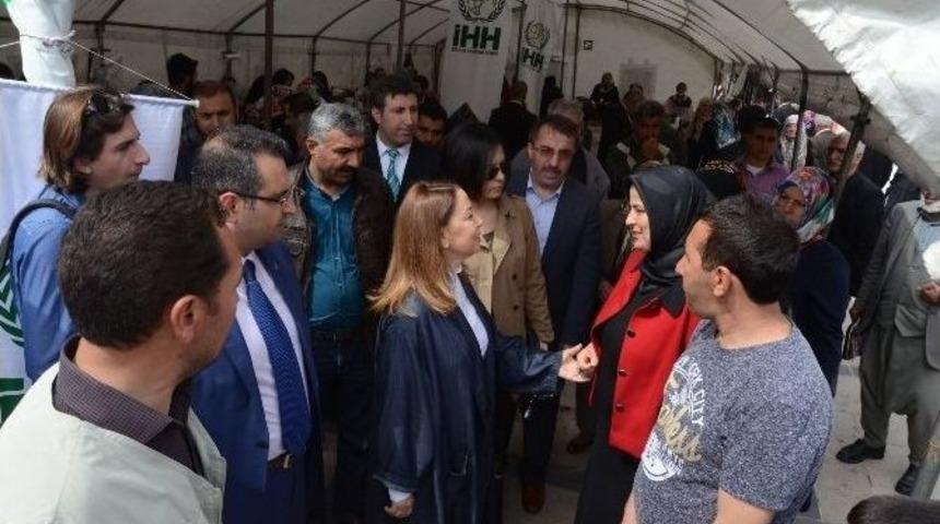 İhh&rsquo;dan Yetimler İ&ccedil;in Kermes
