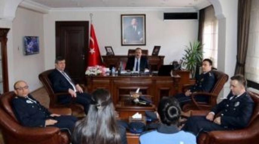 Emniyet M&uuml;d&uuml;r&uuml; Holoğlu&rsquo;ndan Vali Canbolat&rsquo;a Ziyaret