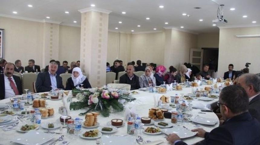 Ağrı&rsquo;da Şehitler İ&ccedil;in Mevlit Okutuldu