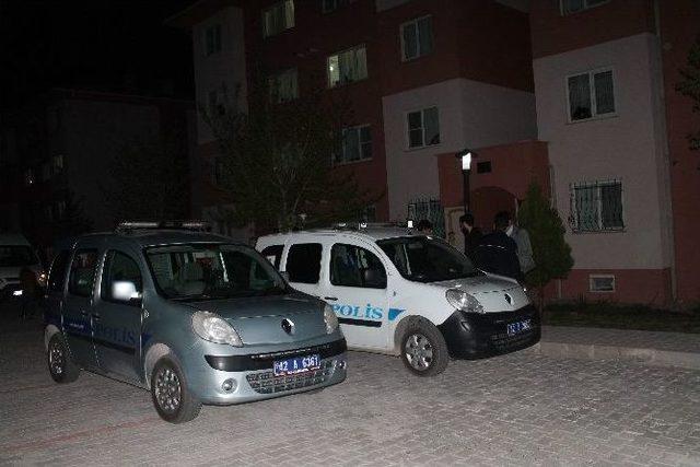 Komşuların Gürültü Kavgasında Satır Ve Silahlar Konuştu: 1 Ölü, 5 Yaralı