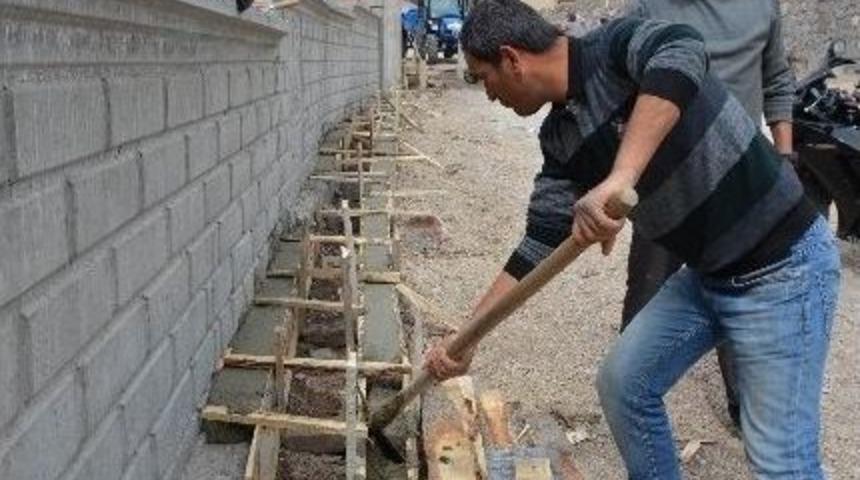 Koyuhisar&rsquo;da 4 Bin 860 Metre Sulama Kanalı Yapıldı