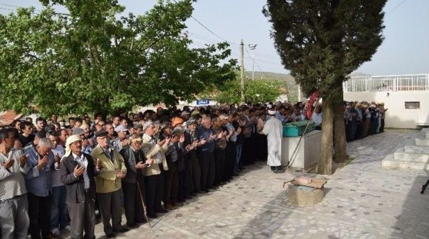 Aliağa&rsquo;da Minib&uuml;s&ccedil;&uuml; Esnafının Acı G&uuml;n&uuml;