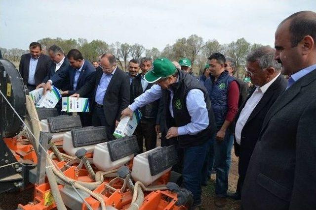 Kayseri Şeker’in Toprak Analizleri Çiftçinin Yüzünü Güldürdü