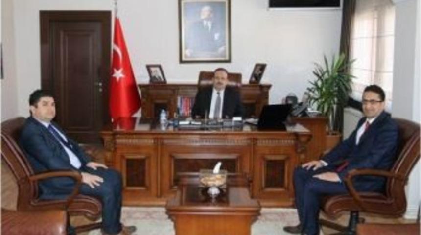 Ankara Yıldırım Beyazıt &Uuml;niversitesi &Ouml;ğretim &Uuml;yesi Sambur&rsquo;dan Vali Canbolat&rsquo;a Ziyaret