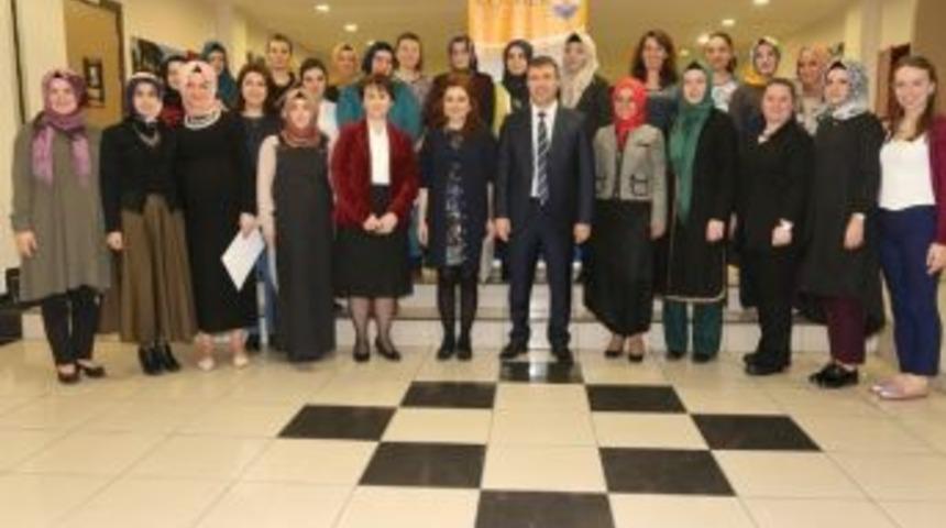 Anne Adayları Sertifikalarını Aldı