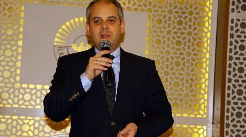 Bakan Kılı&ccedil;, Gen&ccedil;lerle Bir Araya Geldi