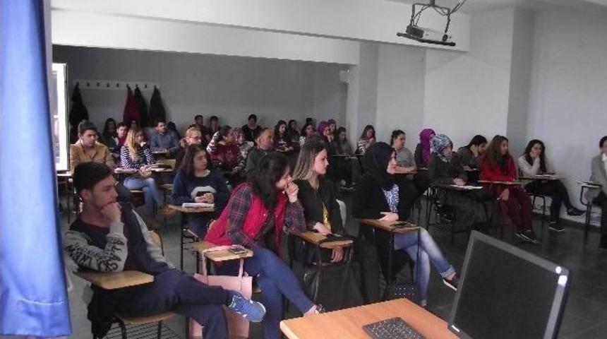 Mezun Olduğu Okulda Konferans Verdi