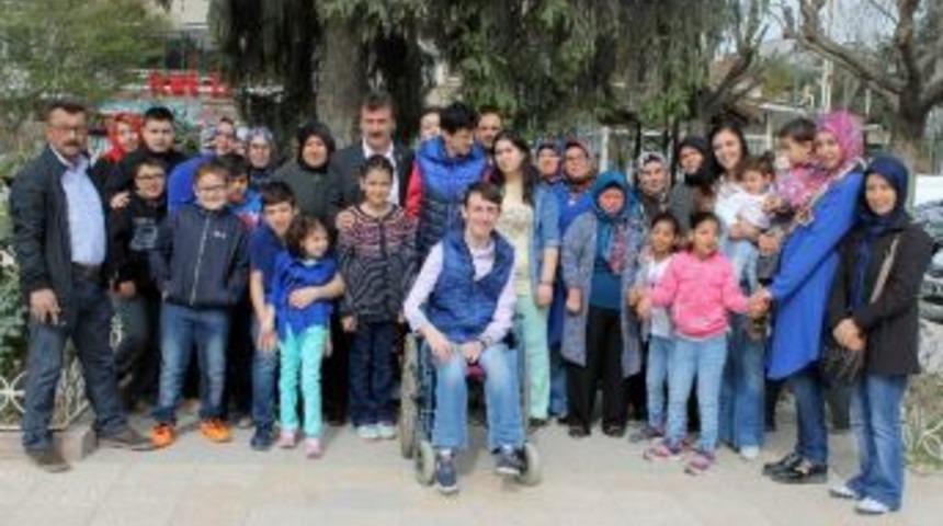 Otizmli &Ccedil;ocuklar Stres Attı