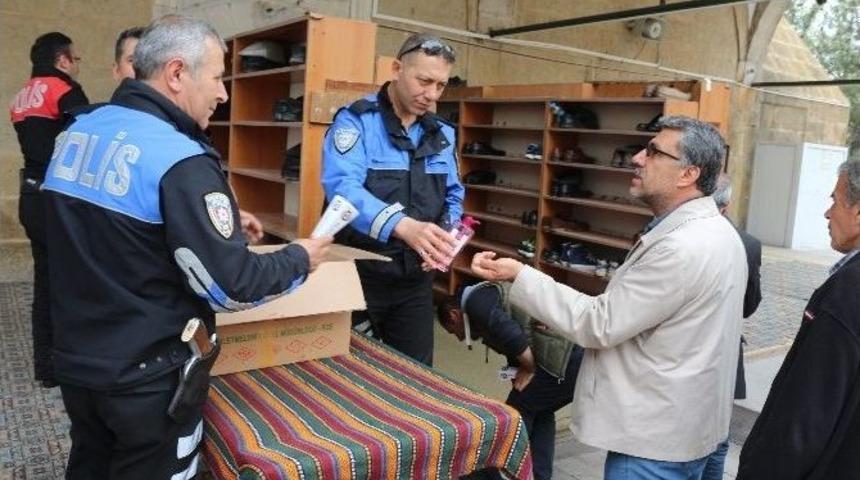 Polisler Mevlid-i Şerif Okuttu