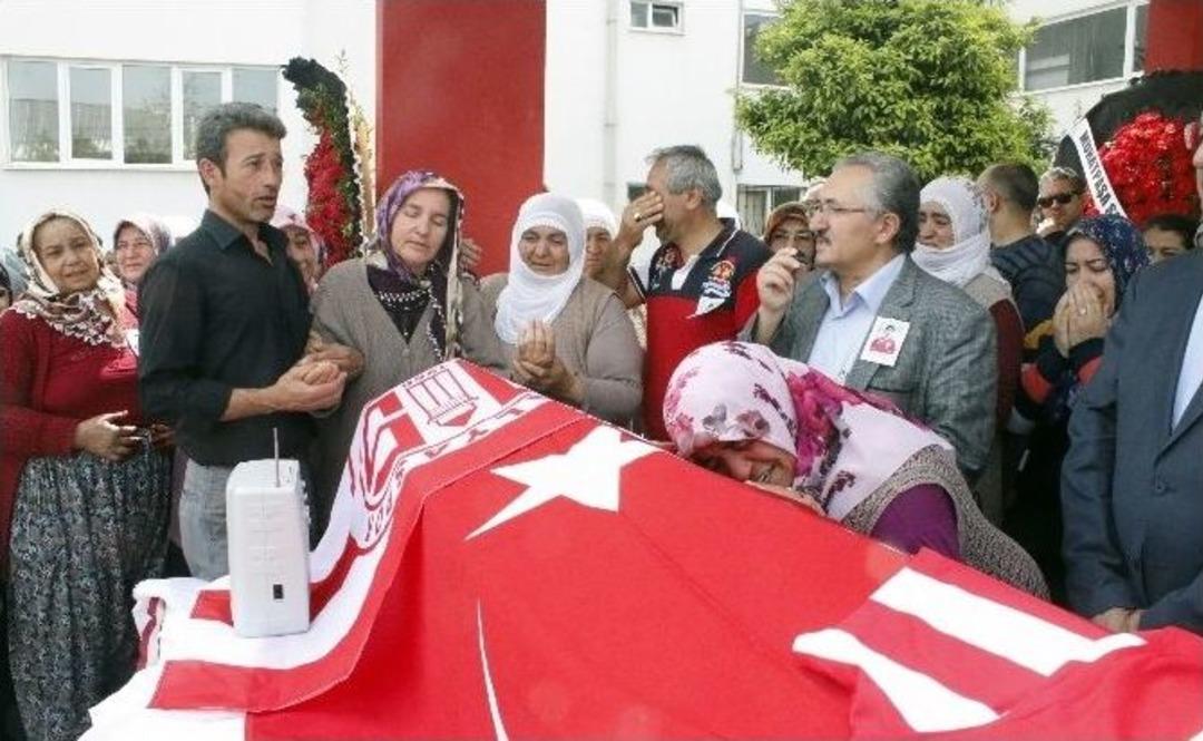 Antalyaspor&rsquo;un Gen&ccedil; Oyuncusu G&ouml;zyaşları İ&ccedil;inde Uğurlandı