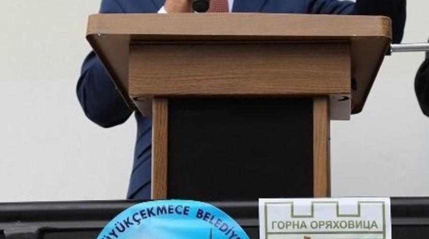 Başkan Akg&uuml;n&rsquo;&uuml;n Bulgaristan&rsquo;da Yaptırdığı Cami T&ouml;renle İbadete A&ccedil;ıldı