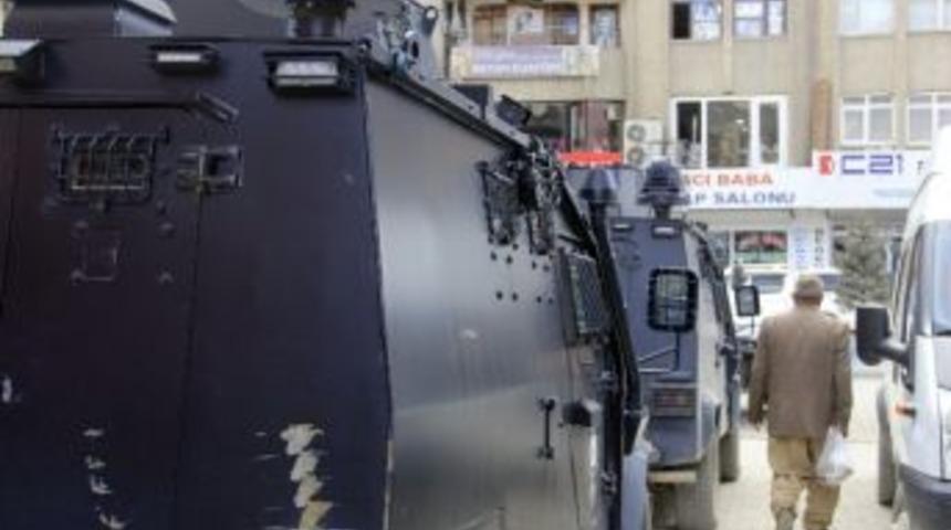 Hakkari&rsquo;de Polisi Alarma Ge&ccedil;iren İhbar Asılsız &Ccedil;ıktı