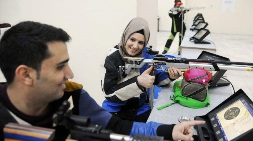 İşitme Engelli &Ccedil;iftin Hedefi Olimpiyat