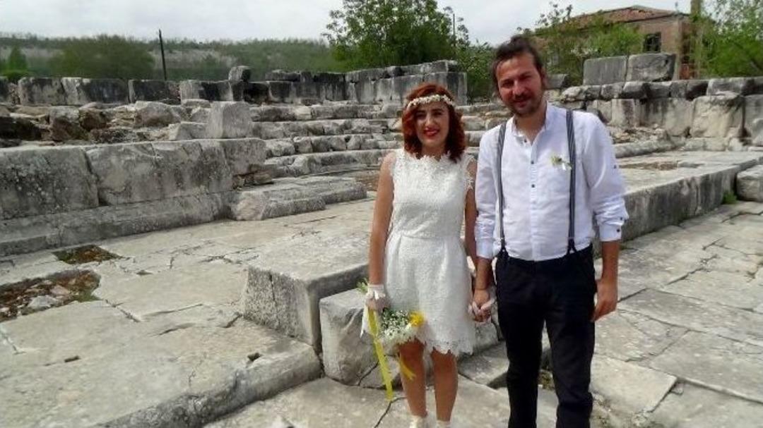 Tarihi Aşk Kentinde Nik&acirc;h