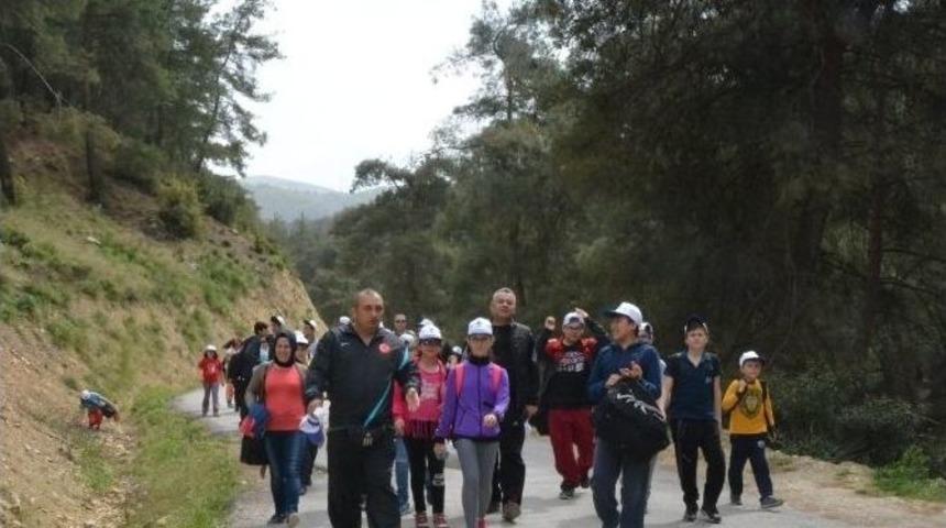 Yunusemreliler Sağlıklı Yaşam İ&ccedil;in Y&uuml;r&uuml;d&uuml;