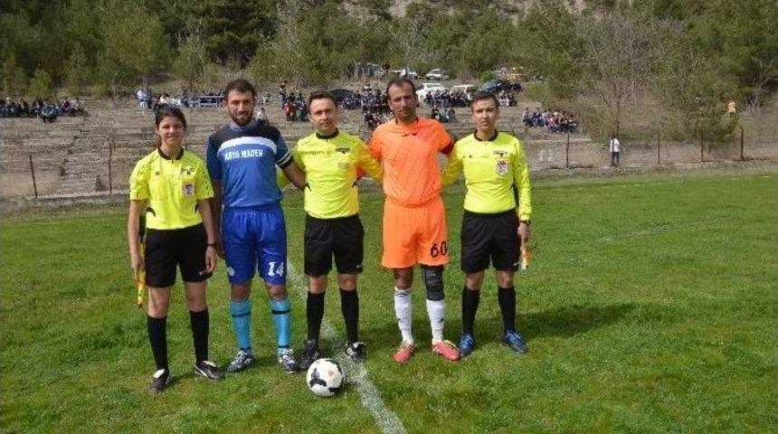Han&ouml;n&uuml; Belediye Spor Evinde 2-2 Berabere Kaldı