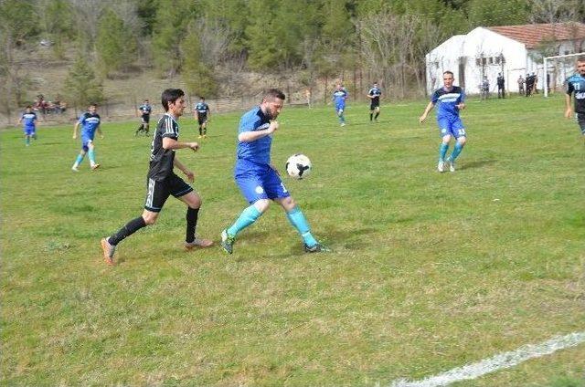 Hanönü Belediye Spor Evinde 2-2 Berabere Kaldı